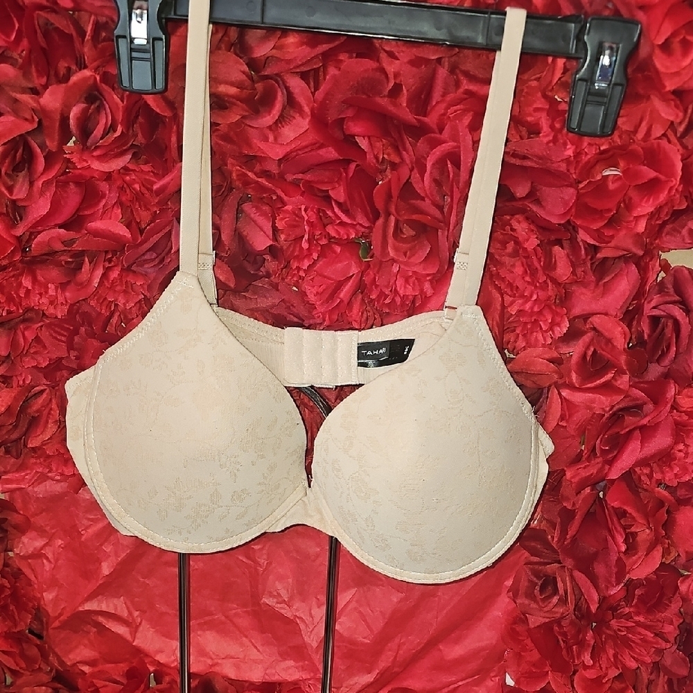 Tahari Women's Elegant Beige Bra Size 38C